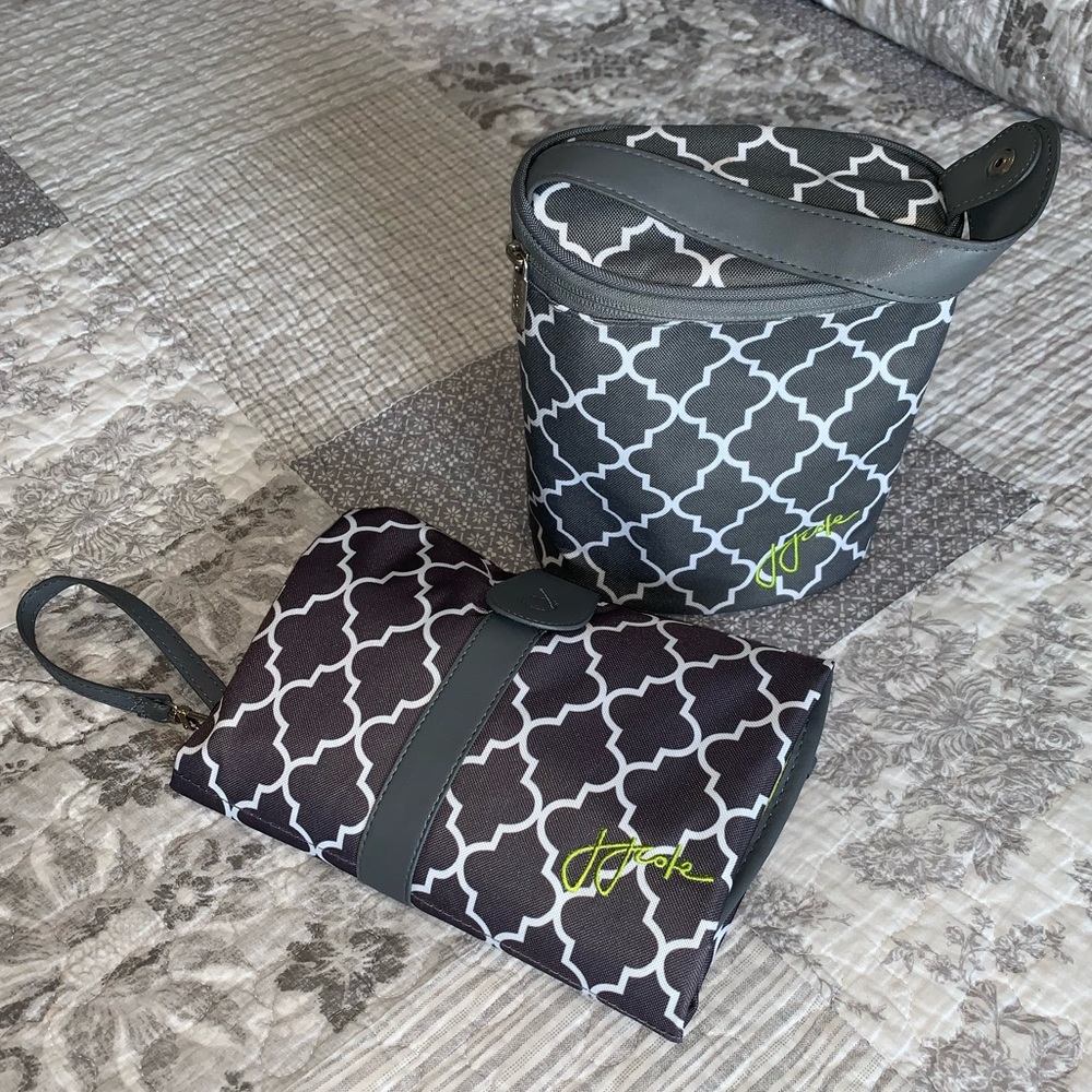 JJ Cole Baby Bundle Changing Pad & Bottle Cooler